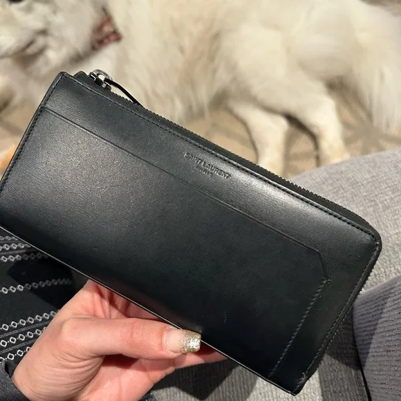 Authentic YSL zip wallet - Picture 12 of 16